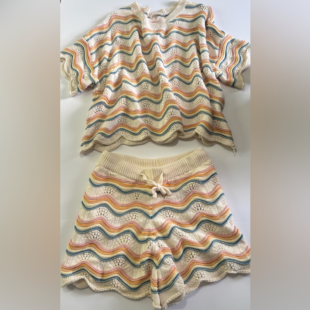 ILLA ILLA Cream Knit Top I shorts with Multicolor Accents